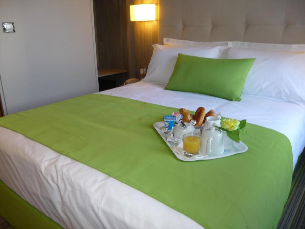 Hotel Floridor Etoile Aulnay-sous-Bois Rom bilde